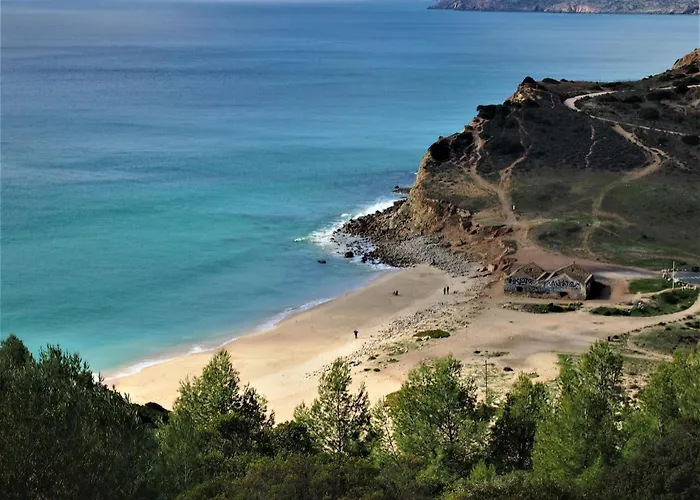 Barranco Do Zambujeiro * ヴィラ・ド・ビスポ